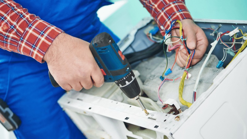 Pamukova Maytag Maytag çamaşır makinesi kart tamiri – Su almama arızası orijinal parça ile giderildi. - Teknik servis örneği